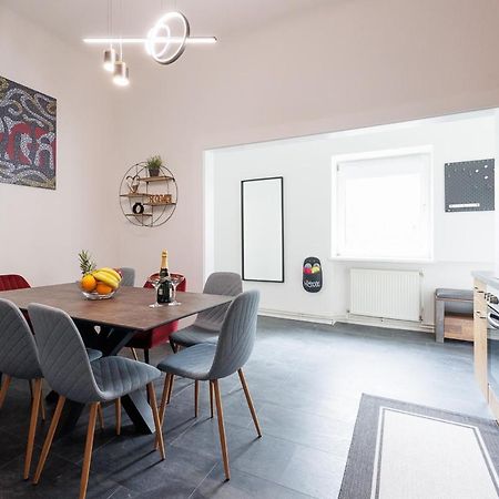 New Shalalaliving Vienna Spacious Home For Family & Friends Екстер'єр фото