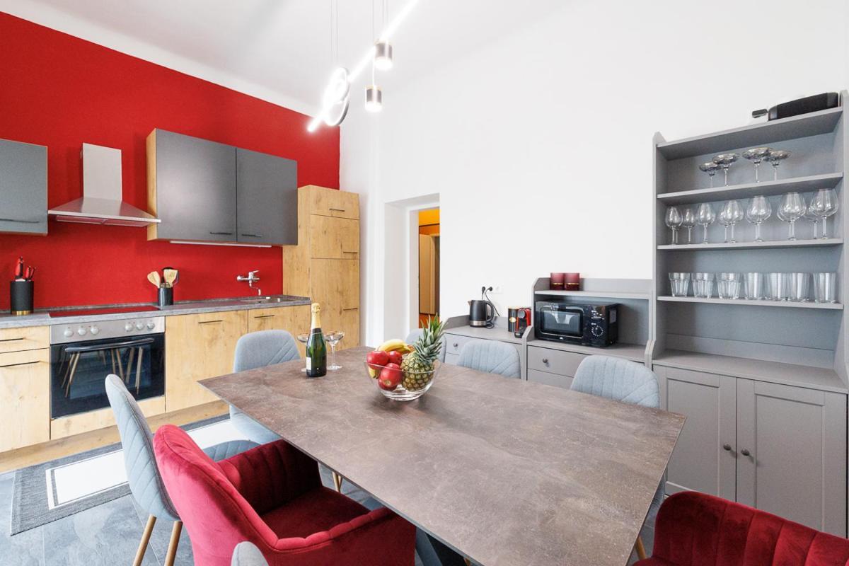 New Shalalaliving Vienna Spacious Home For Family & Friends Екстер'єр фото